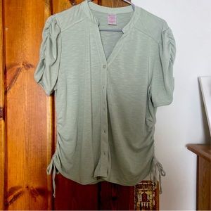 Women’s XL pastel green button up.